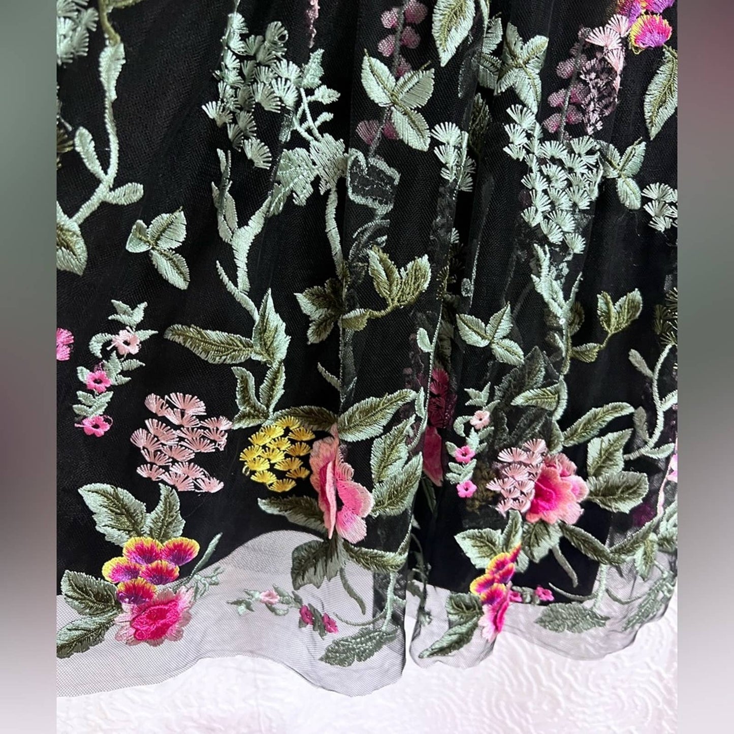 Camille LaVie Black Strapless Floral Dress •0