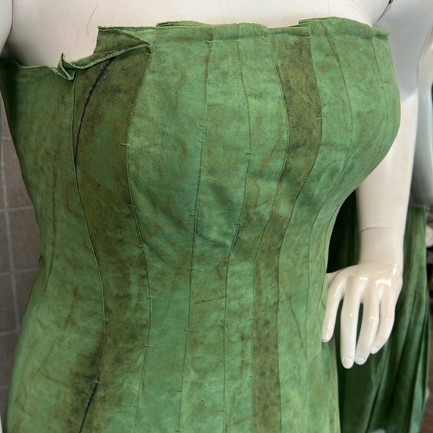 AKRIS Green Strapless Pleat Dress 12