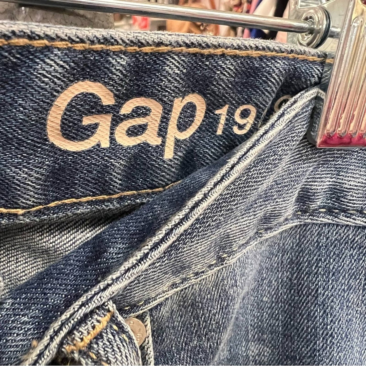 GAP Med Distressed Always Skinny Jeans • NWT 28R