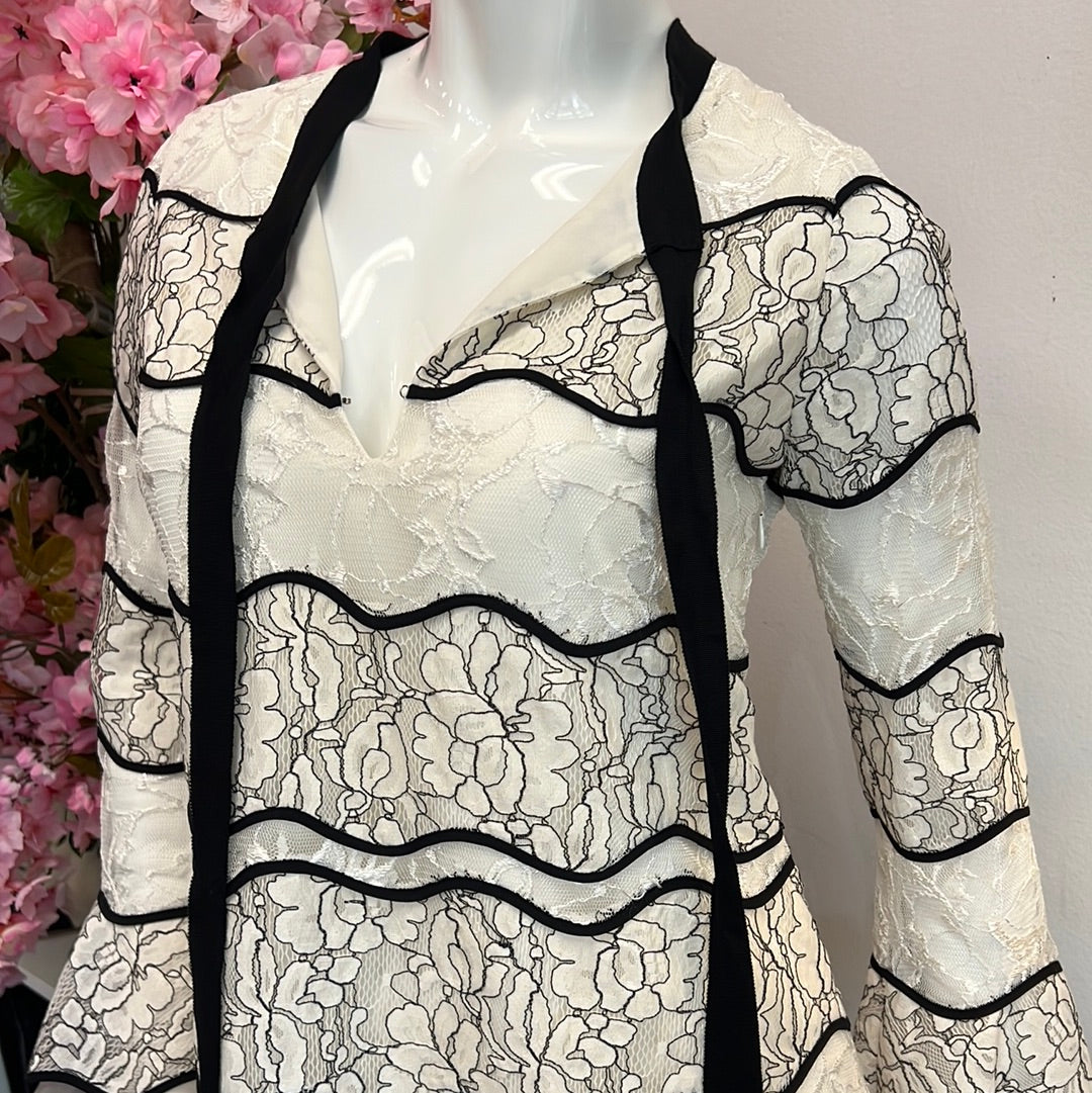 SACHIN + BABI Bloomingdale’s- Cream & Black Lace Dress 2