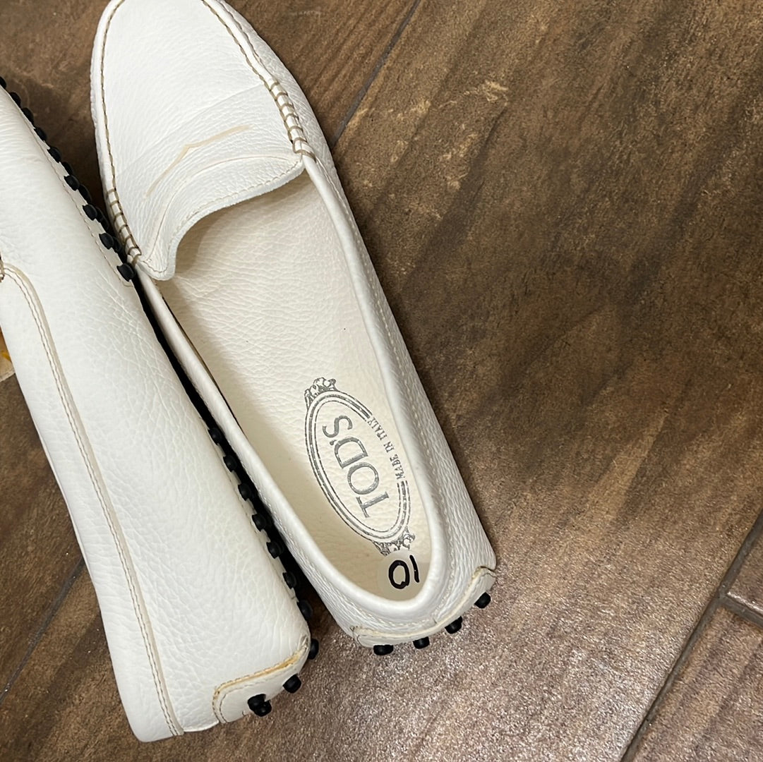 Tod’s White Soft Leather Drivers Loafers 40 1/2 • 9.5